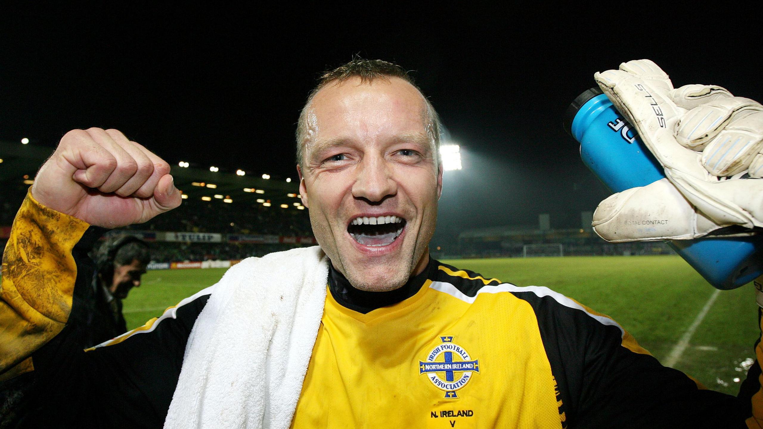 چطور دروازه‌بان متولد آلمان به اسطوره دروازه‌بانی ایرلند شمالی تبدیل شد؟